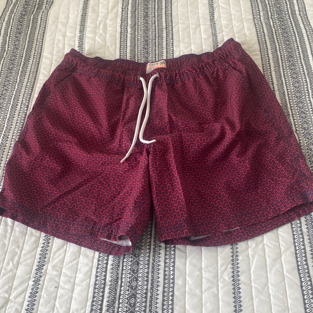 Men’s J-crew swim trunks with cool design